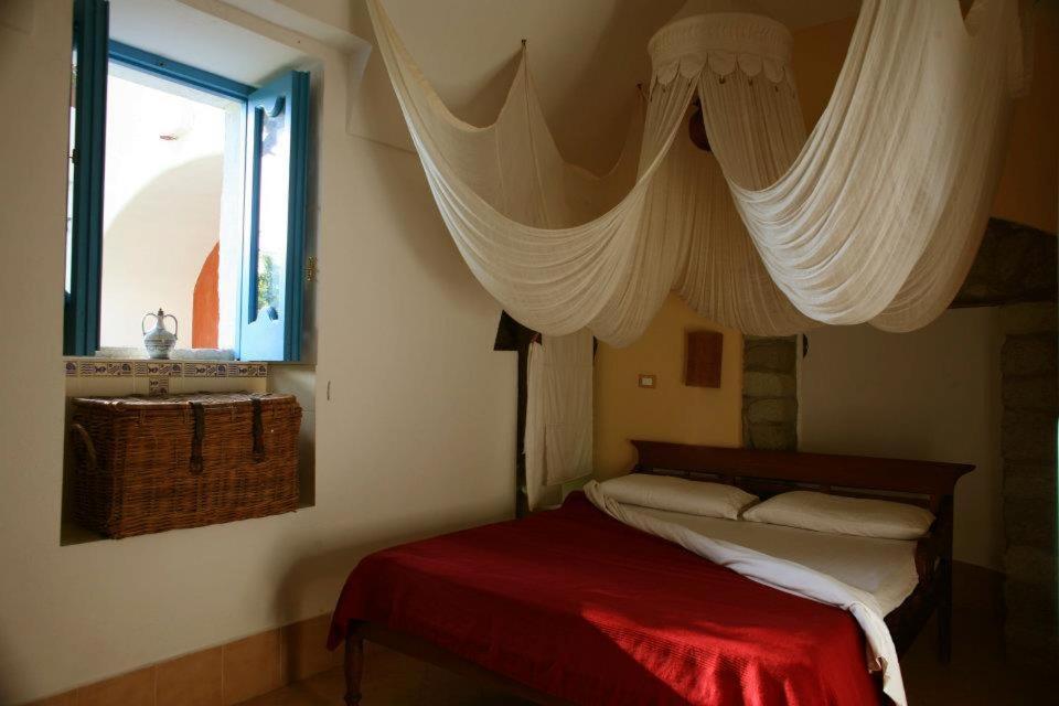Dimora Coloniale B&B Forio di Ischia エクステリア 写真